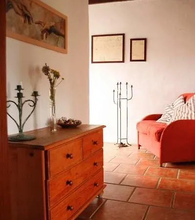 Trisionalaya Apartamento *